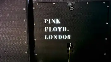 Задник к фильму "Pink Floyd в Помпеях" #977990