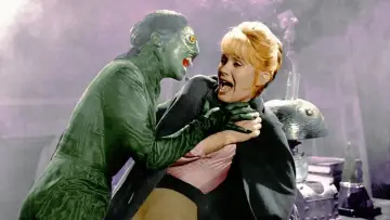 Задник к фильму "The Reptile" #1658763