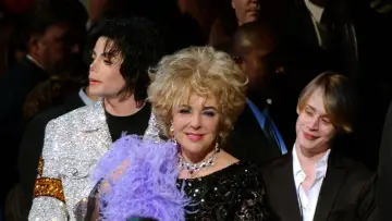 Задник к фильму "Michael Jackson: 30th Anniversary Celebration" #399717