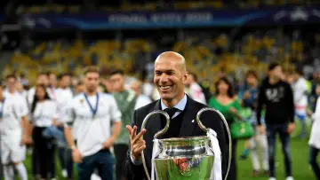 Задник к фильму "Zidane, un destin d