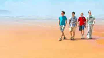 Задник к фильму "Переростки на краю света" #299264