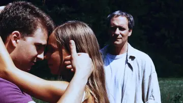 Задник к фильму "Der Kuss meiner Schwester" #897642