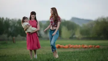 Задник к фильму "Дорогая Элеонора" #1075901