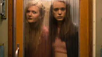 Задник к фильму "Нимфоманка: Часть 1" #256426