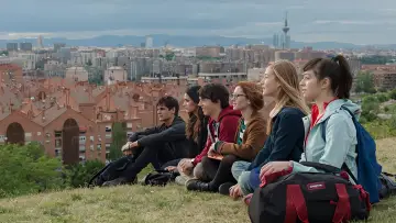 Задник к фильму "El Club de los Incomprendidos" #1584333