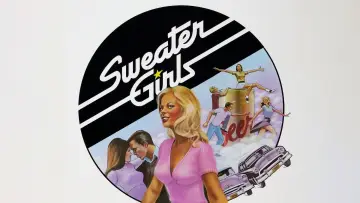 Задник к фильму "Sweater Girls" #744357