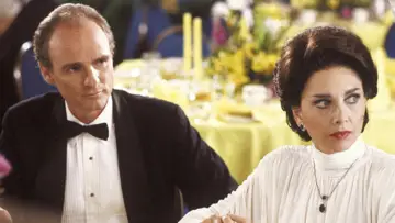 Задник к фильму "Leona Helmsley: The Queen of Mean" #401092