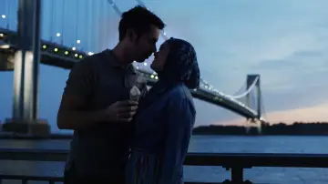 Задник к фильму "Amira & Sam" #492495