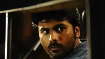 Задник к фильму "சித்திரம் பேசுதடி 2" #1163347