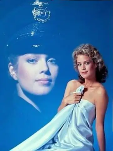 Постер к фильму "Policewoman Centerfold" #496609