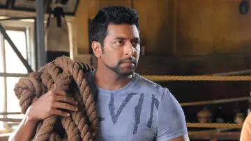 Задник к фильму "பூலோகம்" #725454