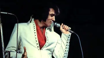Задник к фильму "Elvis: That