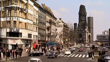 Задник к фильму "Похороны в Берлине" #364772