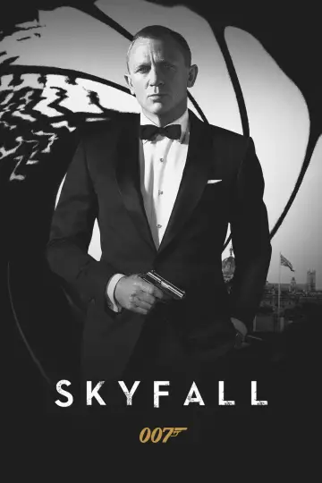 Постер к фильму "007: Координаты «Скайфолл»" #588017