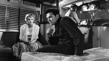 Задник к фильму "The Breaking Point" #481947