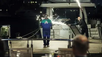 Задник к фильму "Chevalier" #448535
