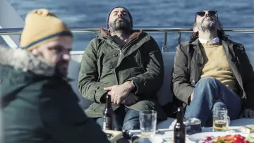 Задник к фильму "Chevalier" #448544