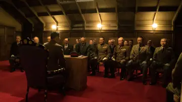 Задник к фильму "Император в августе" #394154