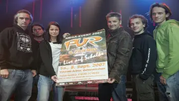Задник к фильму "Pur & Friends: Live auf Schalke 2007" #1157216