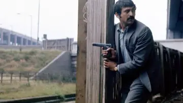 Задник к фильму "Gangsters" #686523