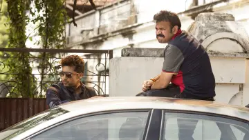 Задник к фильму "மாஸ் என்கிற மாசிலாமணி" #1623237