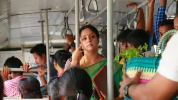 36 வயதினிலே постер