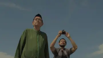 Задник к фильму "Mencari Hilal" #706852