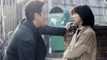 Задник к фильму "성난 변호사" #395151