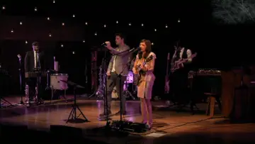 Задник к фильму "Natalia Lafourcade - Mujer Divina (Homenaje A Agustín Lara)" #1156237