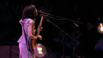 Задник к фильму "Natalia Lafourcade - Mujer Divina (Homenaje A Agustín Lara)" #1156241