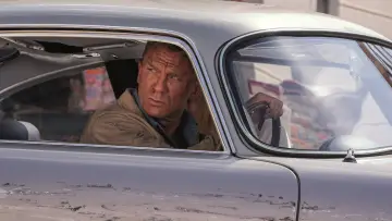 Задник к фильму "007: Не время умирать" #219455
