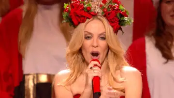 Задник к фильму "Kylie Minogue: A Kylie Christmas Live at the Royal Albert Hall" #1573600