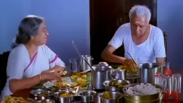 Задник к фильму "ഒരു ചെറുപുഞ്ചിരി" #1621827