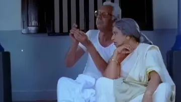Задник к фильму "ഒരു ചെറുപുഞ്ചിരി" #1621828