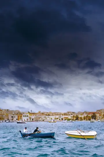Постер к фильму "Море в огне" #1876673