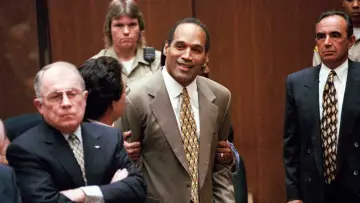 Задник к фильму "O.J.: Made in America" #452131
