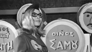 Задник к фильму "Τρελλός, Παλαβός και Βέγγος" #1161900