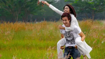Đẹp Từng Centimet постер