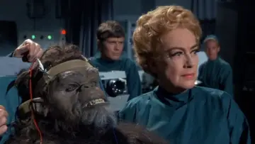 Задник к фильму "Trog" #499961