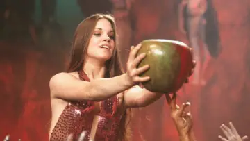 Задник к фильму "The Apple" #498354