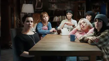 Задник к фильму "Тайна 7 сестер" #235200