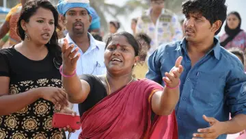Задник к фильму "கூட்டத்தில் ஒருத்தன்" #1149466