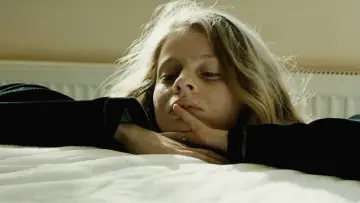 Задник к фильму "Tereddüt" #501321