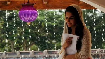 Задник к фильму "மீண்டும் ஒரு காதல் கதை" #1148303