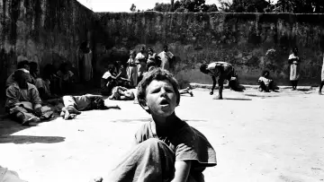 Задник к фильму "Holocausto Brasileiro" #1785695
