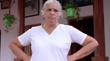 Задник к фильму "ഒരു മുത്തശ്ശി ഗദ" #1620878