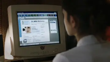 Задник к фильму "Yes, God, Yes" #970997