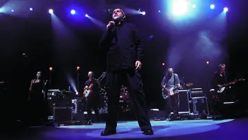 Задник к фильму "Peter Gabriel: Growing Up - Live & Unwrapped" #1571100