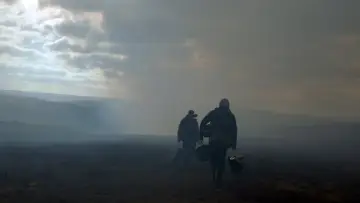 Задник к фильму "Божья земля" #187623