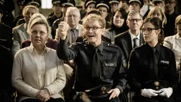 Задник к фильму "ХОТ-ДОГ" #447394